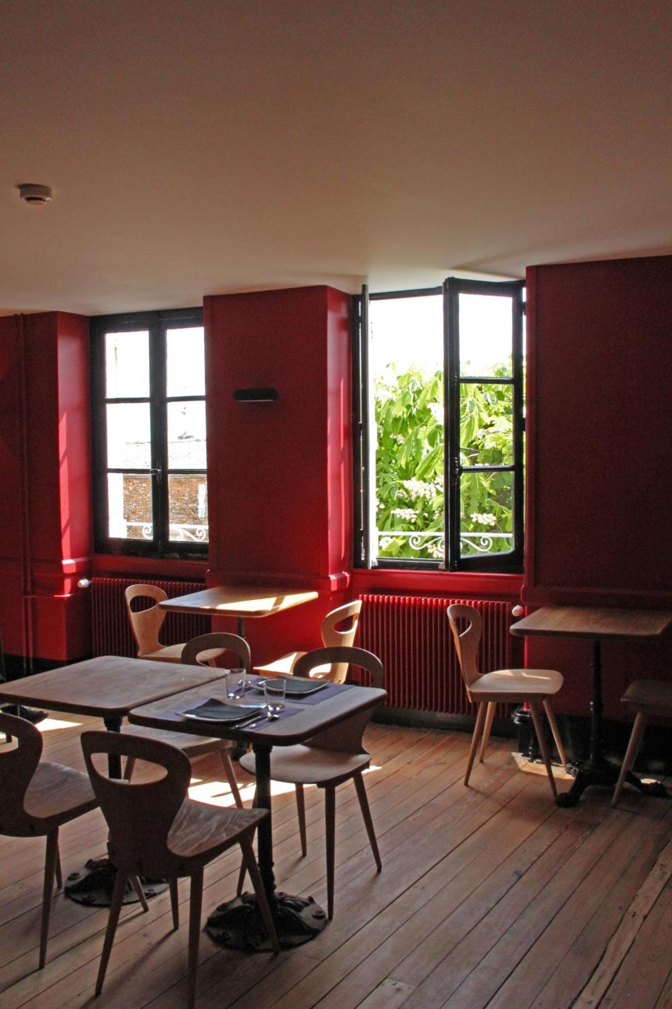 Hotel Courtille De Solutre المظهر الخارجي الصورة